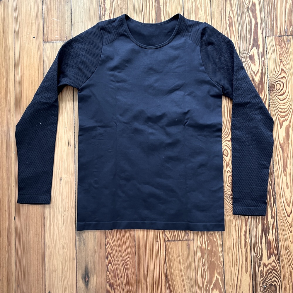 Fabletics Long Sleeve Navy Blue Medium Activewear Warm Heavier
